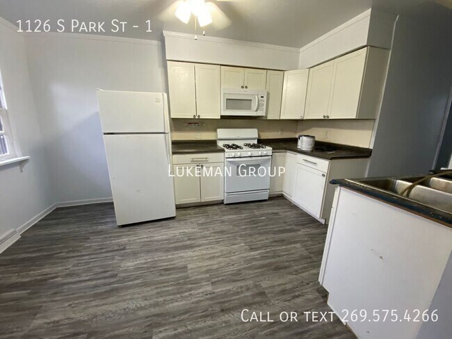 Foto del edificio - 1126 S Park St