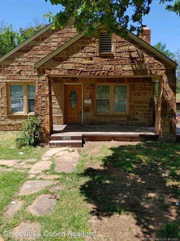 3 br, 1 bath House 1202 N Garfield Ave House Rental in Sand Springs