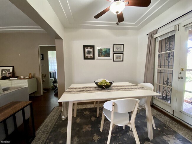 Foto del edificio - 2 br, 1 bath House - 4735 Valencia Drive F...