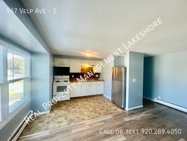 Building Photo - 967 Velp Ave