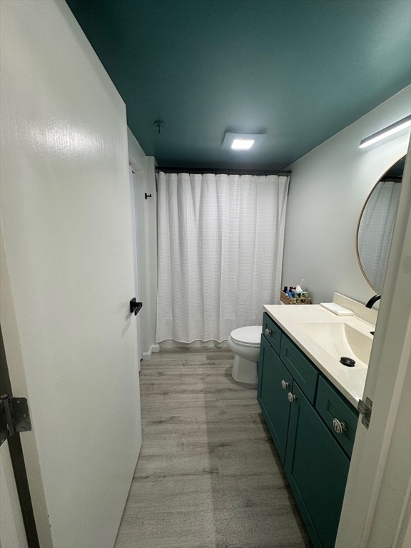 Building Photo - 200 Cove Way