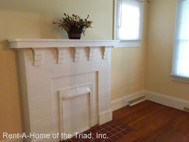 Building Photo - 3 br, 1 bath House - 1106 Lexington Avenue