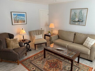 Building Photo - 717 Lancaster Ave