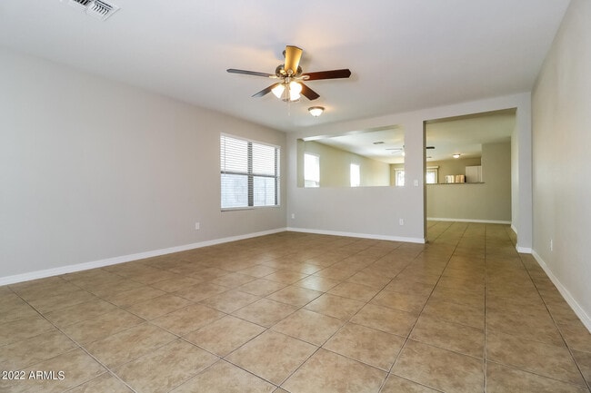 Building Photo - 11538 W Windrose Ave