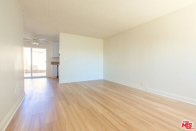 Foto del edificio - 2320 Clark Ln