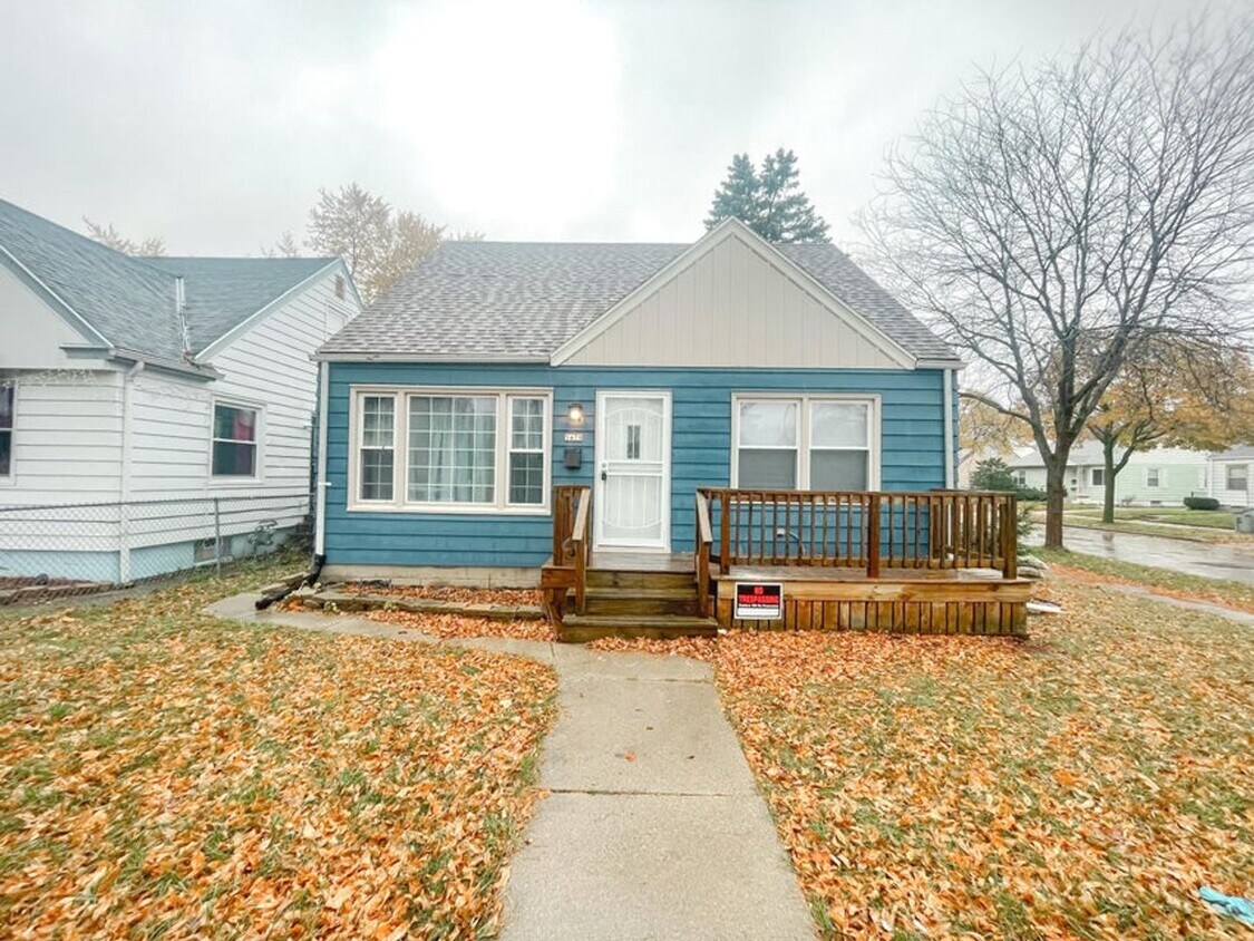 Foto principal - 3 Bedroom Single Family House