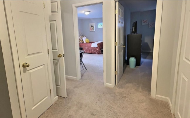 Photo - 1 Doewood Ln House