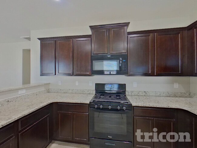 Foto del edificio - 19401 N Nocera Rd