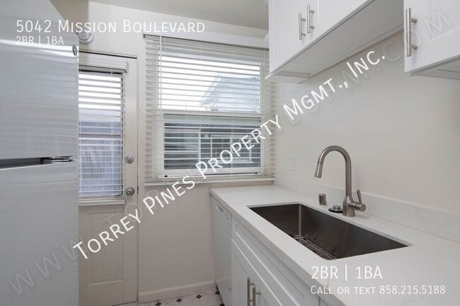 Foto del edificio - 5042 Mission Blvd