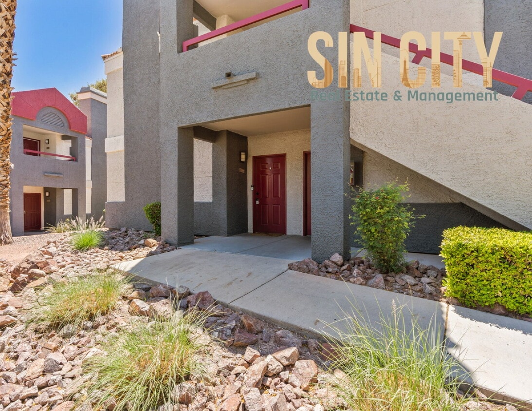 Primary Photo - "Spacious 2-Bed, 2-Bath Condo Retreat on W...