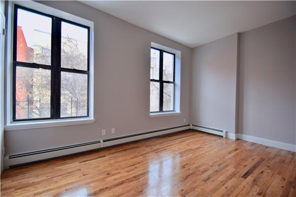 Building Photo - 305 W 113th St