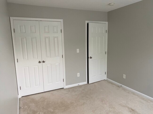 Building Photo - 8207 Bridgegate Dr