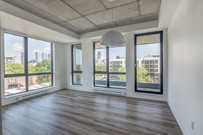 Building Photo - McCord Condo rentals Sud Ouest
