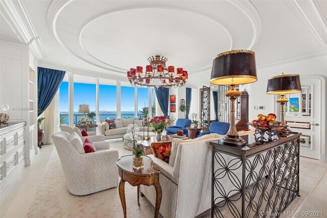 Building Photo - 1643 Brickell Ave