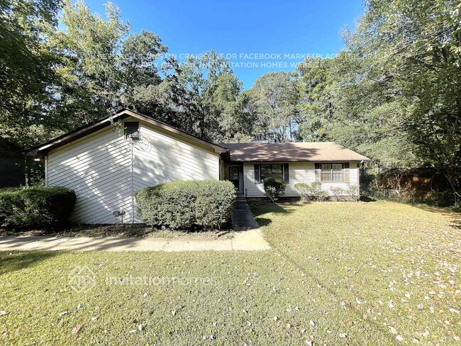 Building Photo - 820 Cedar Lake Dr SE