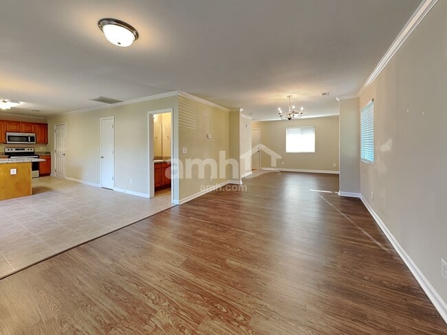 Foto del edificio - 107 Oak Knoll Dr