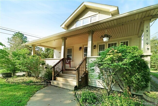 Foto del edificio - 15119 Northville Rd