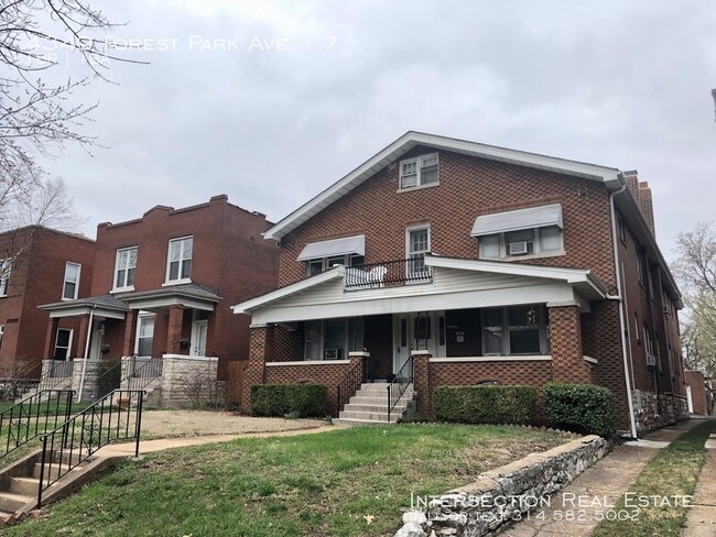 Foto del edificio - 4349 Forest Park Ave