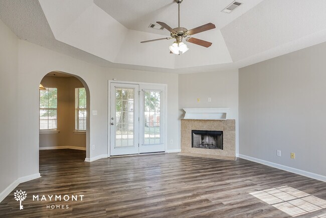 Foto del edificio - 96 Barnes Ct