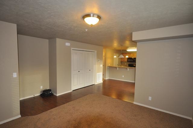 Building Photo - 6747 W Colehaven Dr