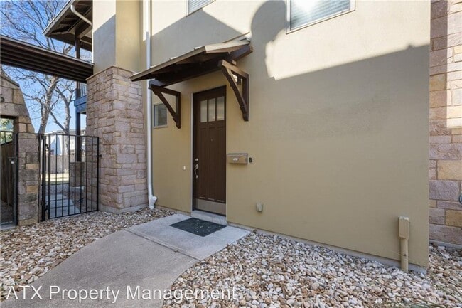 Building Photo - 3 br, 2.5 bath House - 2506 Wilson St #B