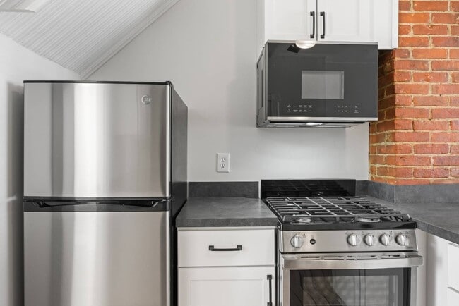 Foto del edificio - 35 Saratoga Ave