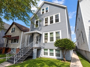 Building Photo - 4617 S Washtenaw Ave.