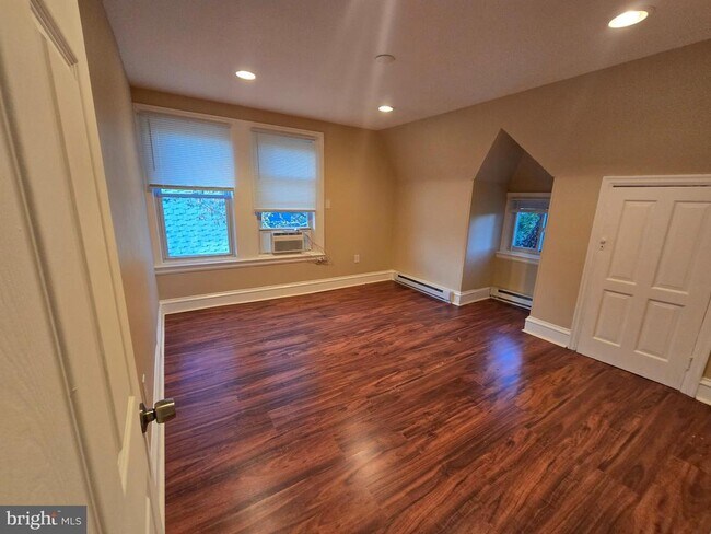 Foto del edificio - 133 E Mt Airy Ave