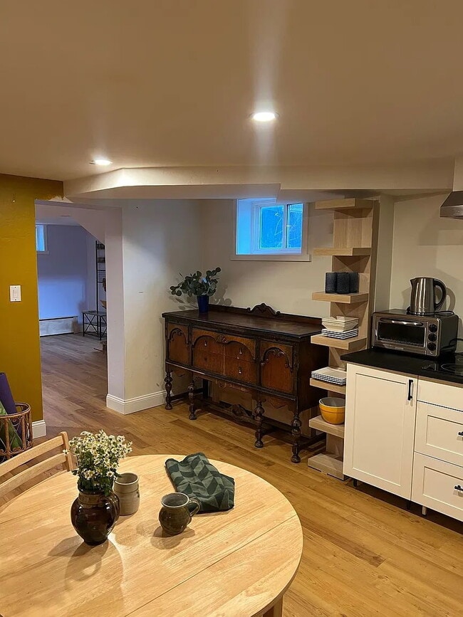 Building Photo - Furnished 1BR/1BA Basement Unit in Lakewood - Private Entrance, Kitchenette, Shared Yard & Laundry