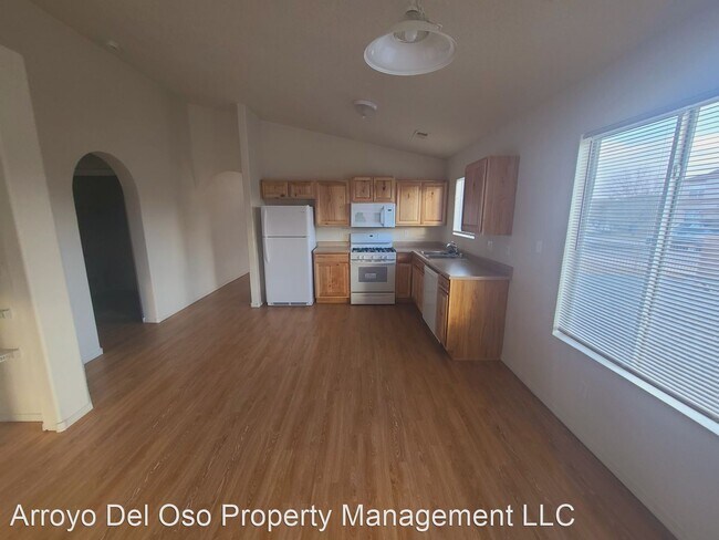 Foto del edificio - 4 br, 2 bath House - 751 Beargrass Ave SW