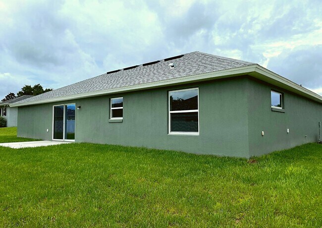 Foto del edificio - 15475 SW 34th Ave