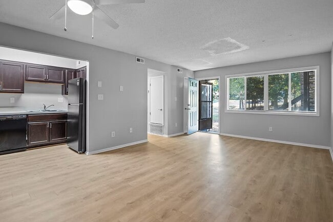 Building Photo - Stonehaven East