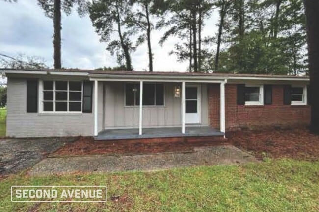 Building Photo - 5041 Inverness Dr