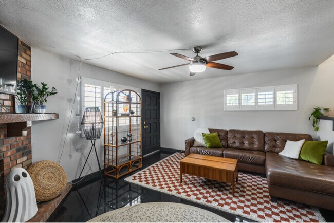 Foto del edificio - 5350 N Central Ave