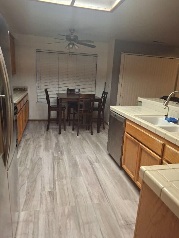 Foto del edificio - 4952 Ridgeview Dr