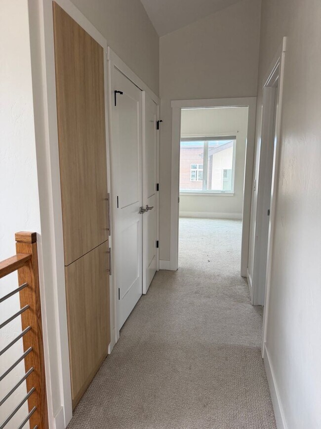 Foto del edificio - 130 River Ridge Ln