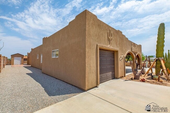 Building Photo - 12790 E 46th Dr