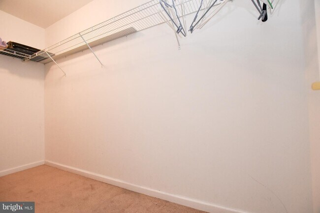 Building Photo - 342 Nicholas Dr