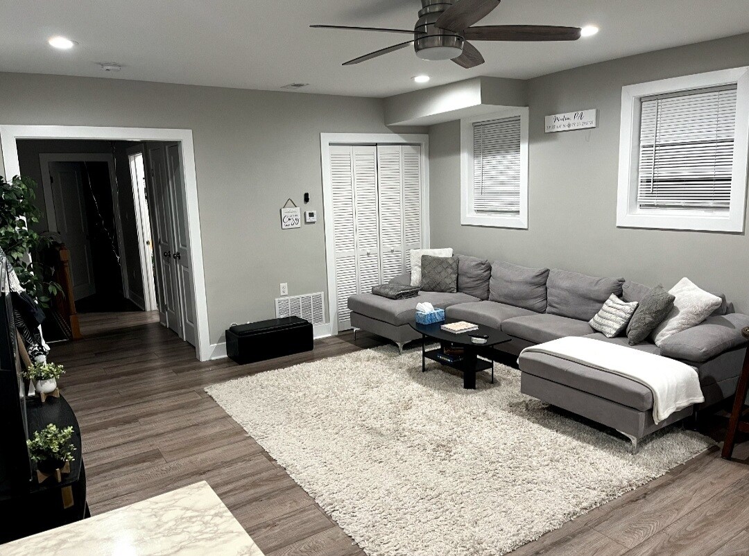 Foto principal - 7 E State St