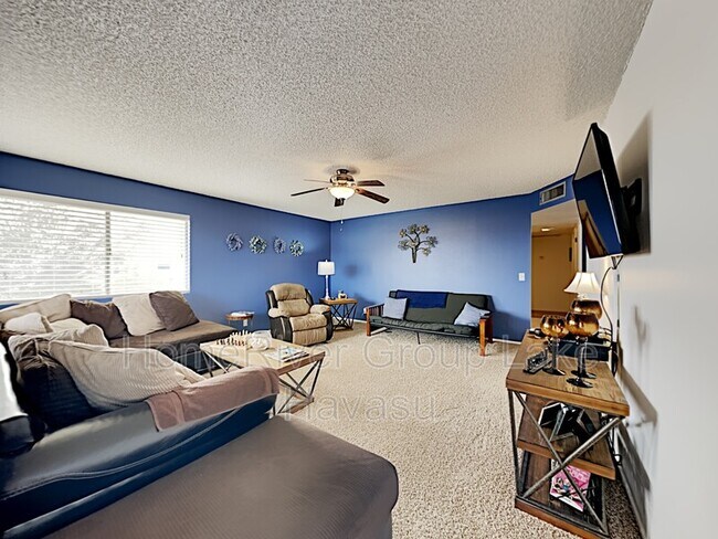 Foto del edificio - 2665 Glengarry Dr