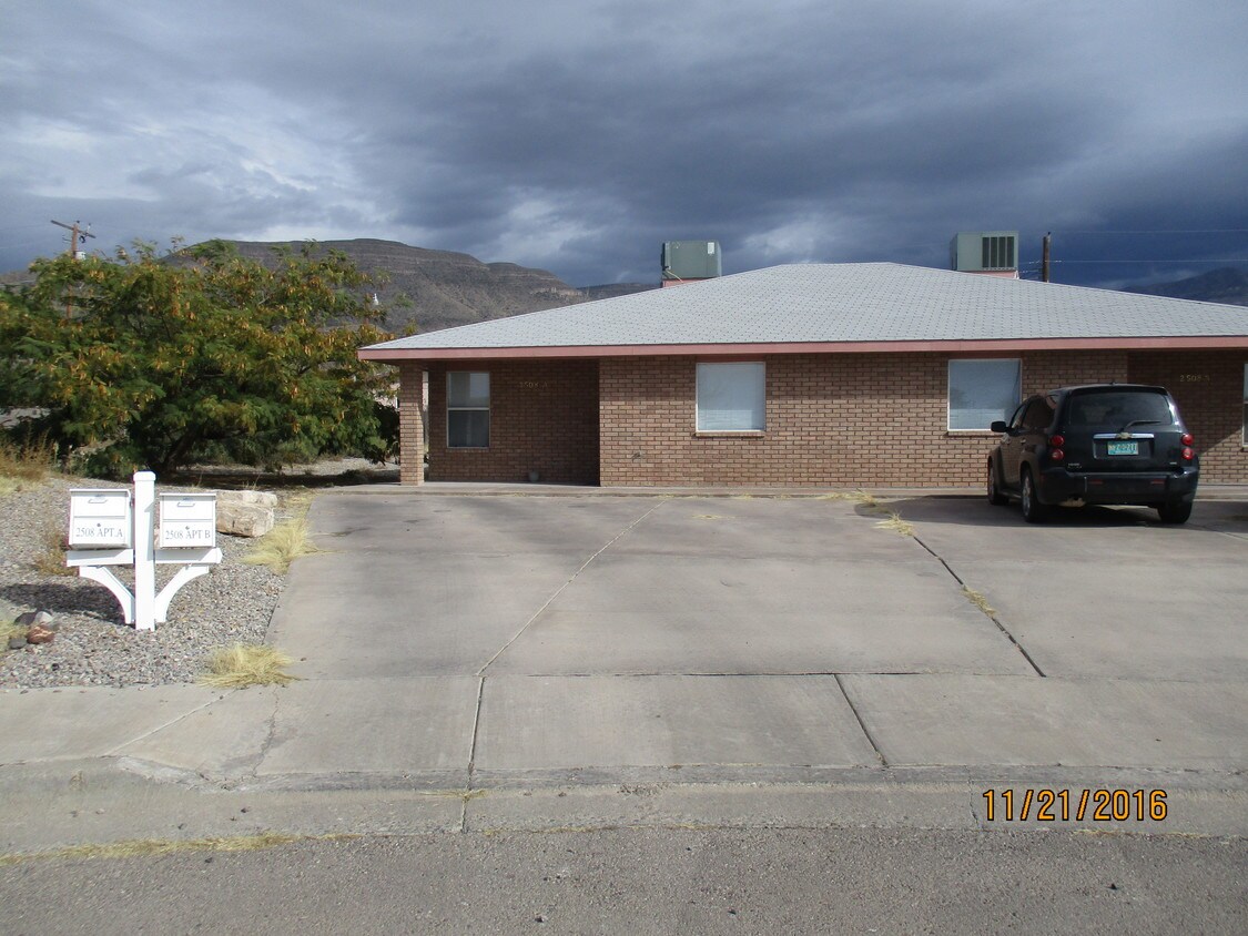 2508 Christina Pl, Alamogordo, NM 88310 Apartments in Alamogordo, NM