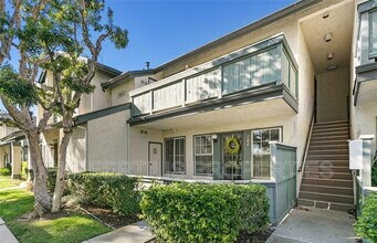 Building Photo - 18242 Parkview Ln