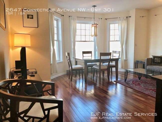 Foto del edificio - 2647 Connecticut Ave NW