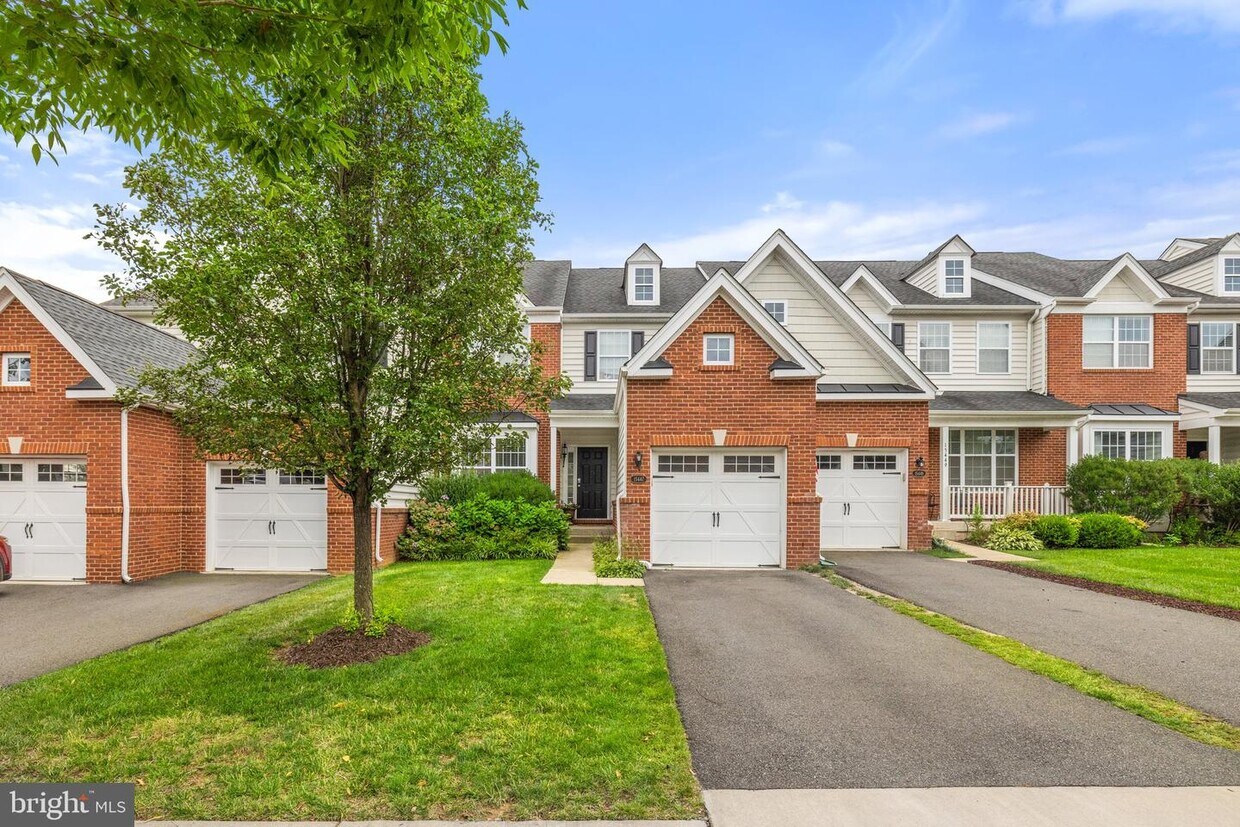 Foto principal - 15447 Gossoms Store Ct