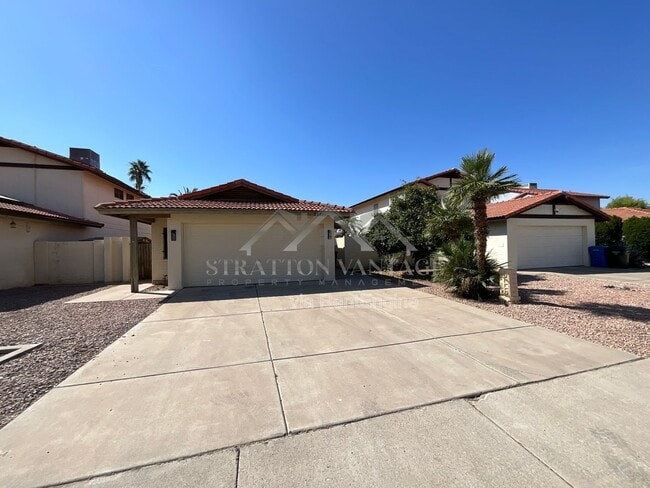 Photo - 4933 W Evans Dr House