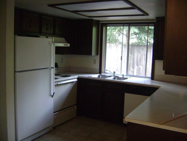 Building Photo - 735spr