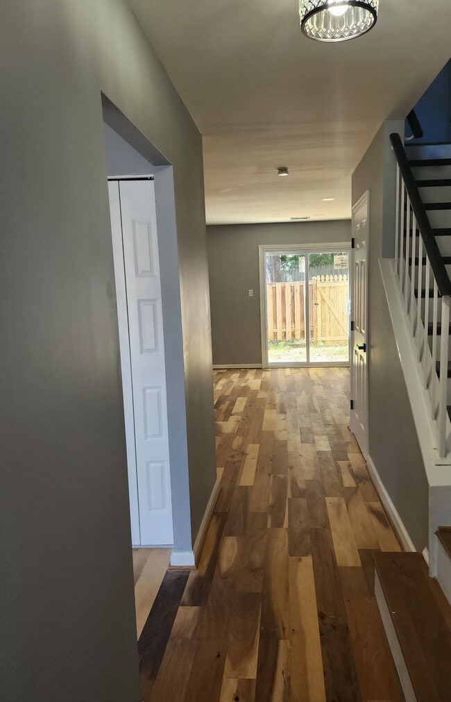 Foto del edificio - 14826 London Ln