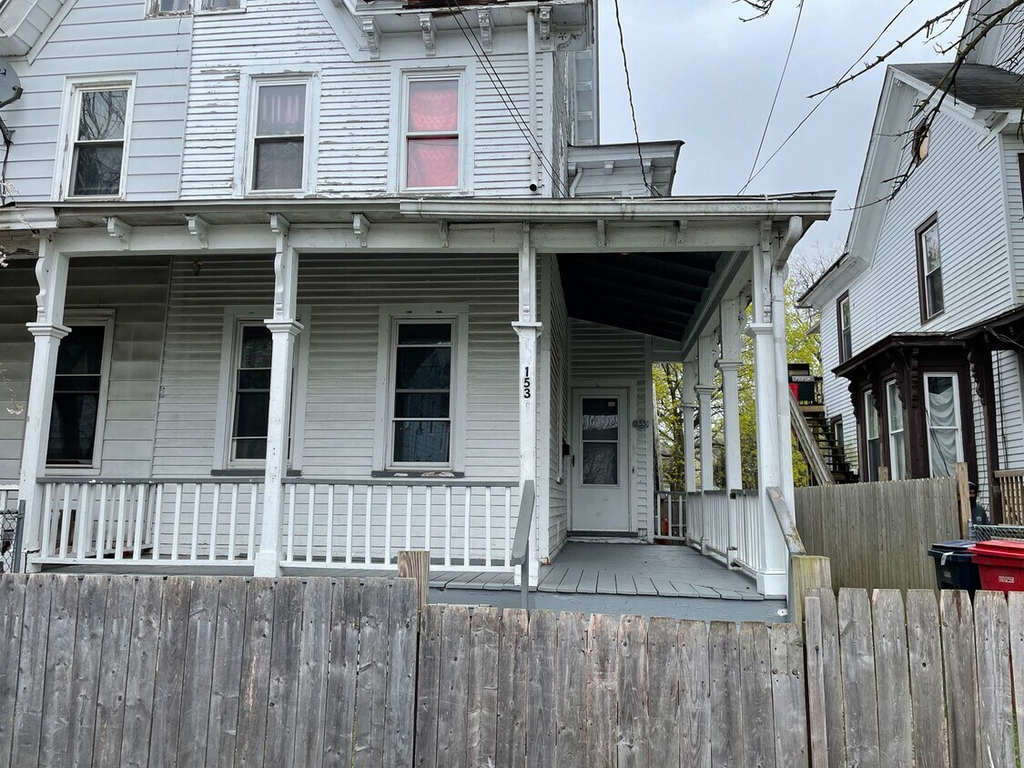 Foto principal - 153 Walnut St