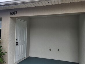 Building Photo - 5013-5015 Locke Ln