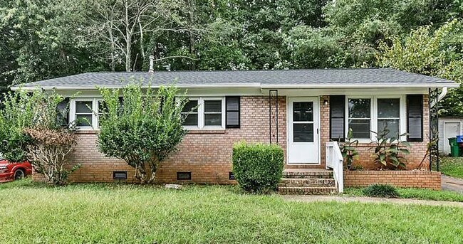 Foto del edificio - Three Bedroom Ranch Home in Yorkmount! COMING SOON!